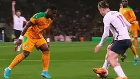 谭咏麟被传与年轻粉丝同床，公司坚决否认并严厉斥责