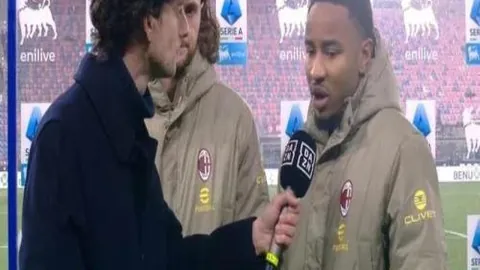 泰山队备战内幕：崔康熙与关键球员密谈，首发阵容初露端倪，后腰之争备受瞩目